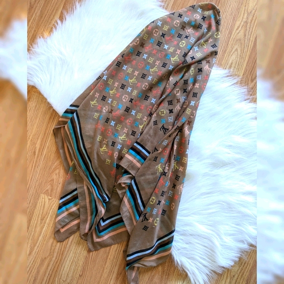 Ladies Fashion Scarf - Picture 2 of 6